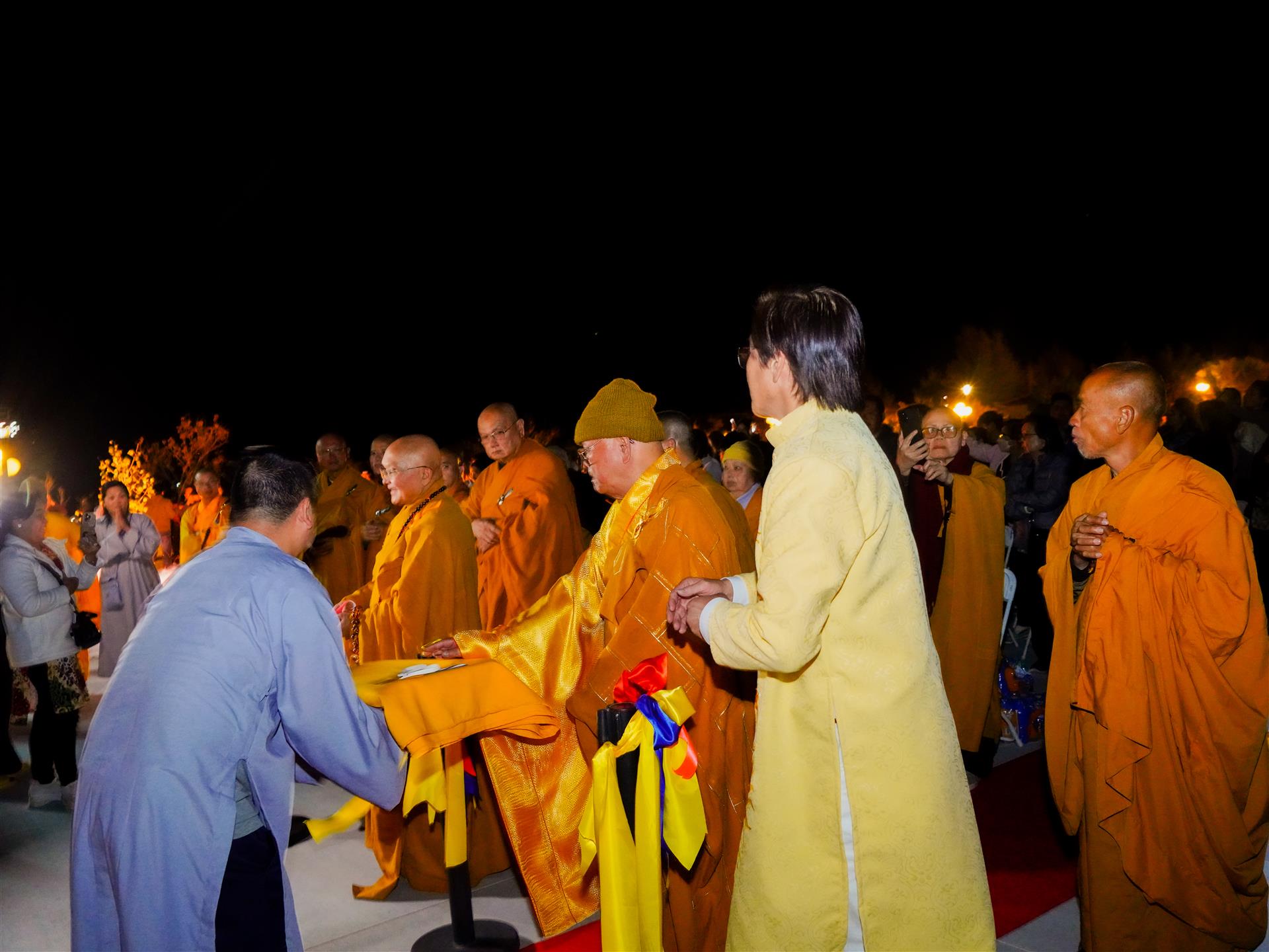 Đêm Hoa Đăng – 016