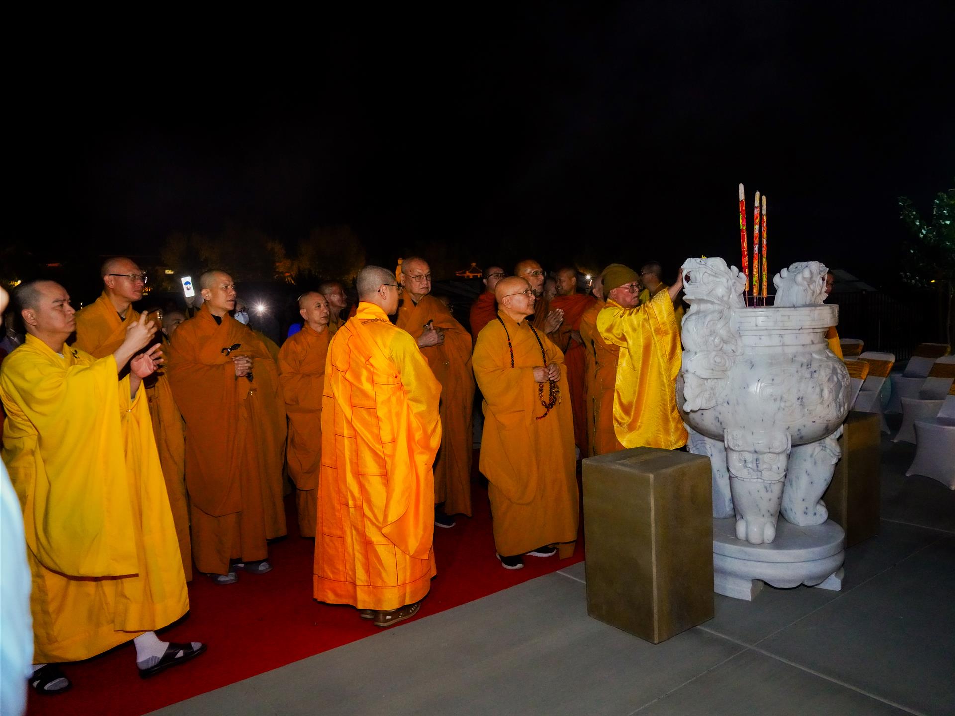 Đêm Hoa Đăng – 020