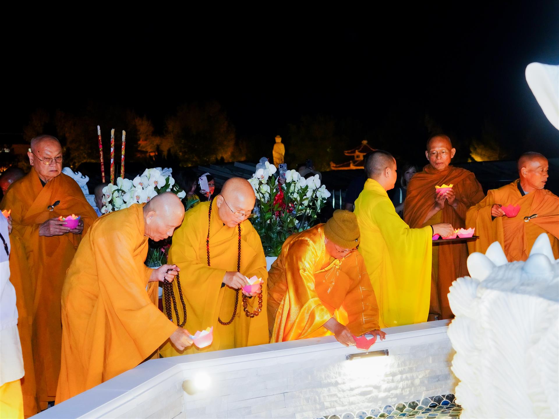 Đêm Hoa Đăng – 031