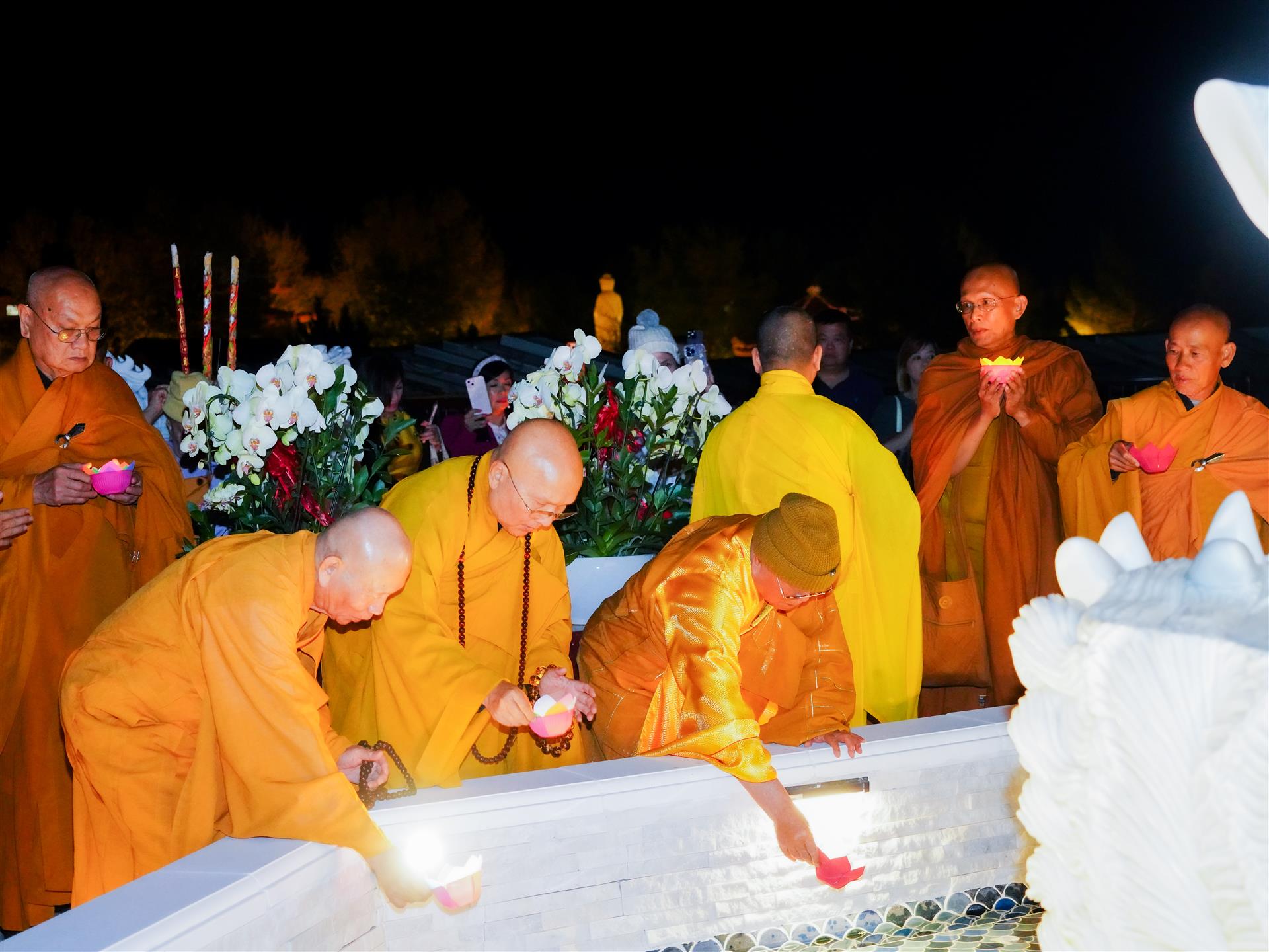 Đêm Hoa Đăng – 032
