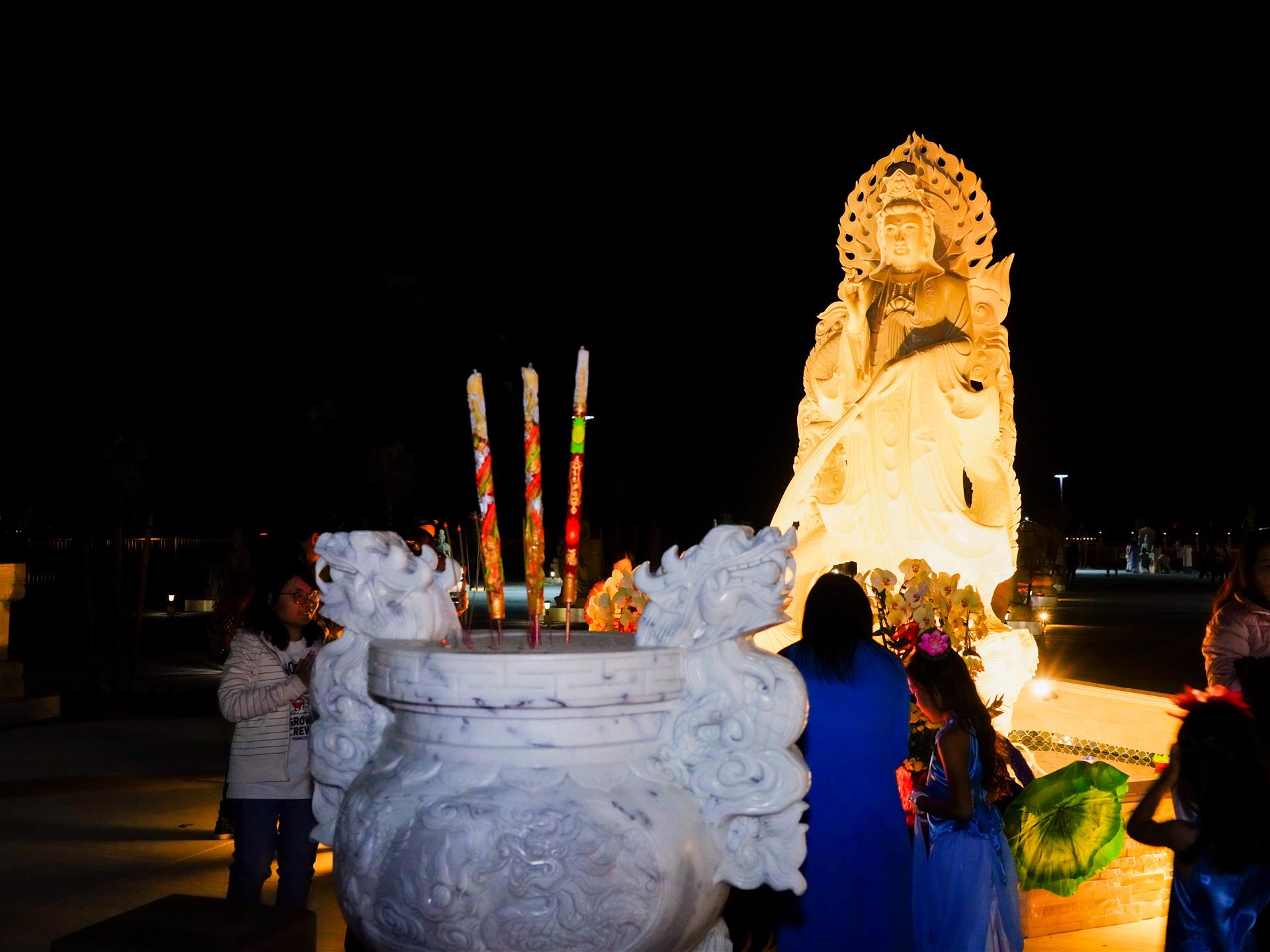 Đêm Hoa Đăng – 046